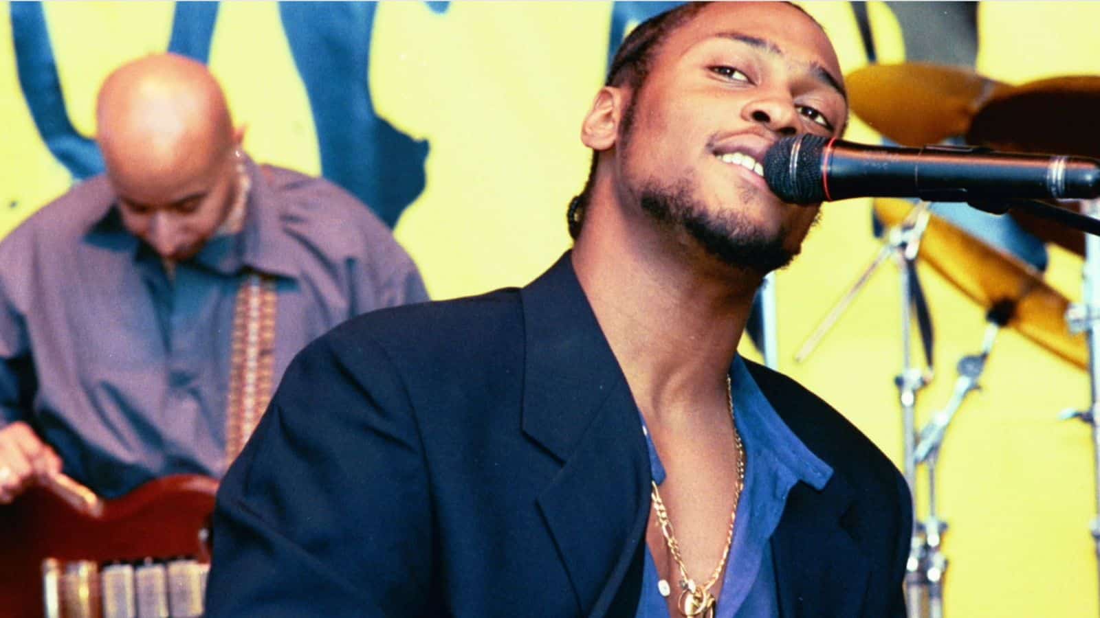 R&B Grammy-Award Winning Singer D’Angelo Dies at 51 - Our News