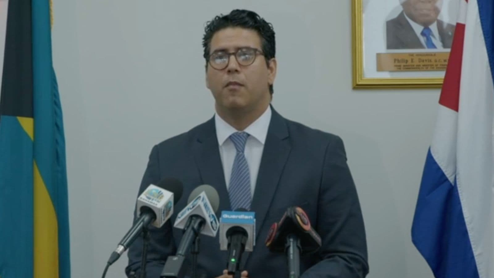 The Bahamas Donates Medicine For Kids' Cancer Treatment In Cuba